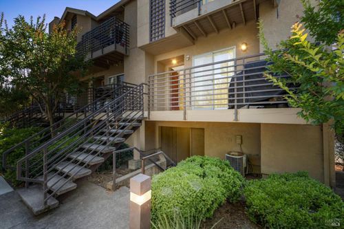1198 Pear Tree Lane, Napa, CA, 94558 | Card Image