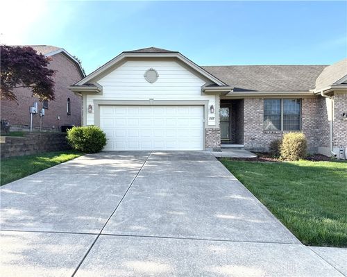 808 Waldsmith Way, Vandalia, OH, 45377-9670 | Card Image