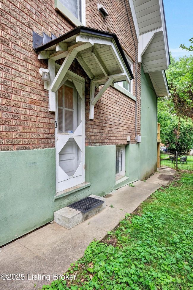 2059 Alta Ave, House other with 4 bedrooms, 3 bathrooms and null parking in LOUISVILLE KY | Image 11