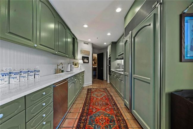 APT-6A - 2660 Peachtree Rd Nw, Condo with 2 bedrooms, 2 bathrooms and 2 parking in Atlanta GA | Image 22