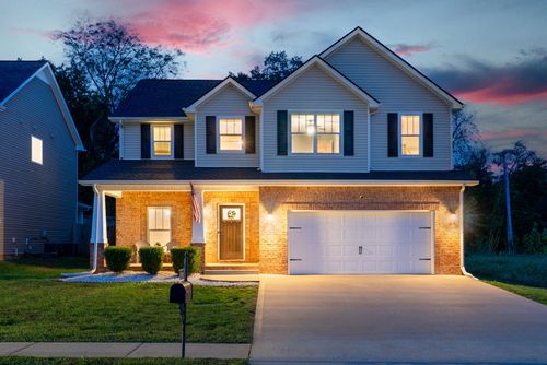 831 Cherry Blossom Ln, Clarksville, TN, 37040-6239 | Card Image