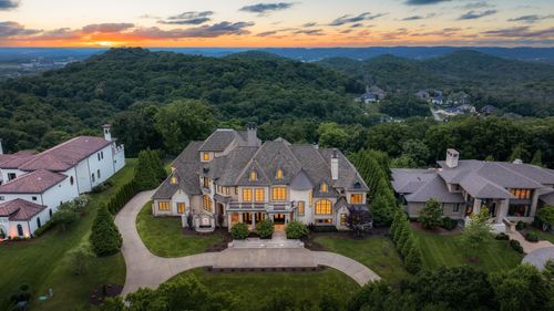 443 Canterbury Rise, Franklin, TN, 37067-6492 | Card Image