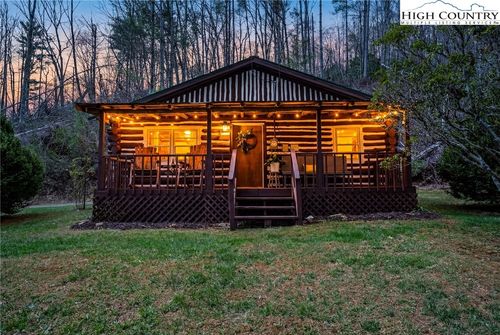 245 Davenport Rd, Spruce Pine, NC, 28777-5615 | Card Image