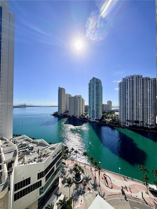 apt-1414-300 S Biscayne Blvd, Miami, FL, 33131-5321 | Card Image