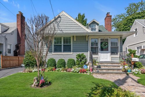 58 Alexine Avenue, Hempstead, NY, 11518 | Card Image