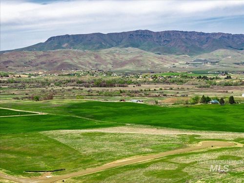 3825 Jake Lane, Emmett, ID, 83617 | Card Image