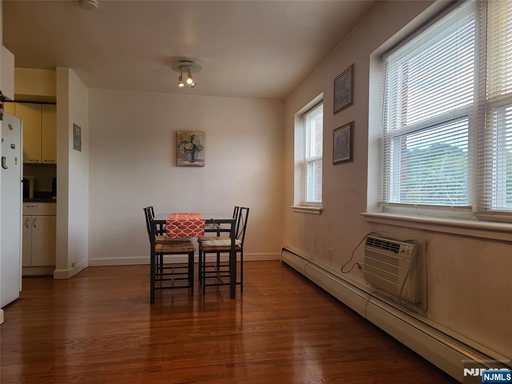 Residential Lease in Fort Lee 3