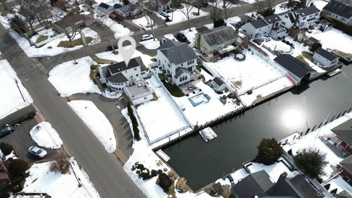 1 Central Ave, Amityville, NY, 11701-3510 | Card Image