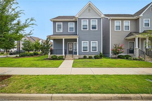 1520 Waltham Ln, Newport News, VA, 23608-7773 | Card Image