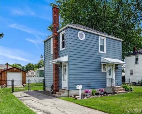 445 75th Street, Niagara Falls, NY, 14304 | Card Image