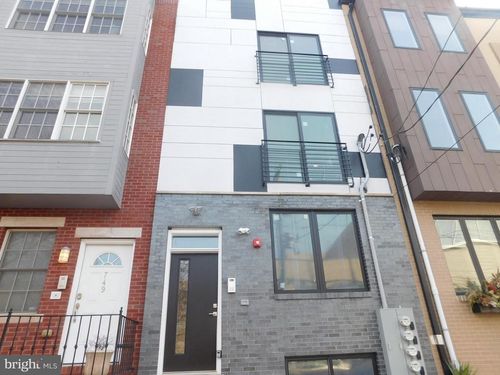 751 S 17th St, PHILADELPHIA, PA, 19146-2032 | Card Image