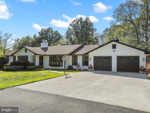 249 Mineral Springs Dr, FRONT ROYAL, VA, 22630-8252 | Card Image