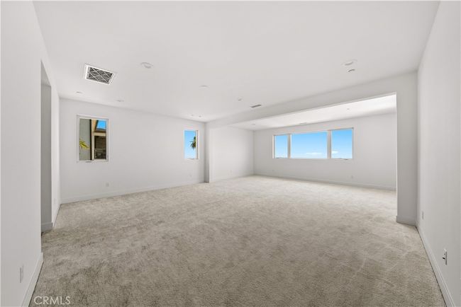 20414 W Marlow Ln, House other with 5 bedrooms, 6 bathrooms and 2 parking in Porter Ranch CA | Image 31