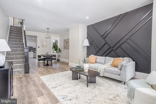 817 E Orange St, LANCASTER, PA, 17602-3119 | Card Image