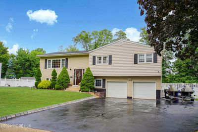 14 Danemar Drive, House other with 5 bedrooms, 2 bathrooms and null parking in Middletown NJ | Image 2