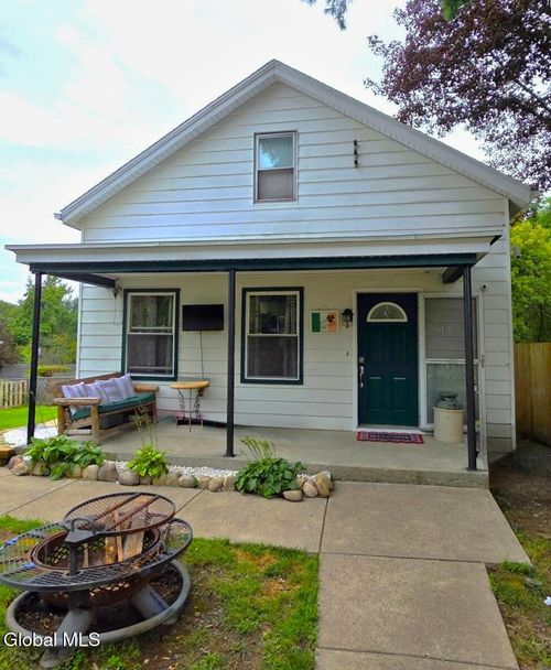 612 Pawling Ave, Troy, NY, 12180-5809 | Card Image