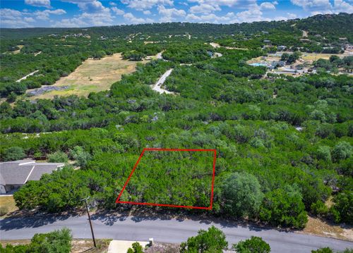 8001 Flintlock Cir, Lago Vista, TX, 78645-4412 | Card Image