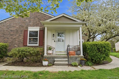 383 Neptune Dr, Walled Lake, MI, 48390-3664 | Card Image