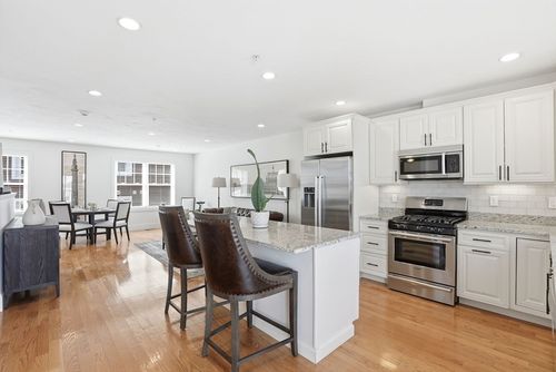 3-9 Park St, Boston, MA, 02122-3573 | Card Image