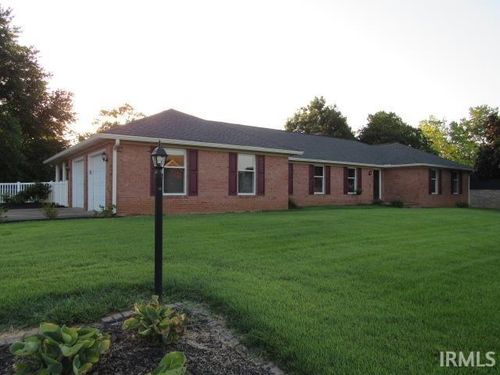 1117 Pinehurst Dr, Mount Vernon, IN, 47620-8208 | Card Image