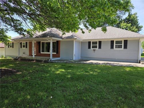 914 Fairlane Dr, Chillicothe, MO, 64601-3413 | Card Image