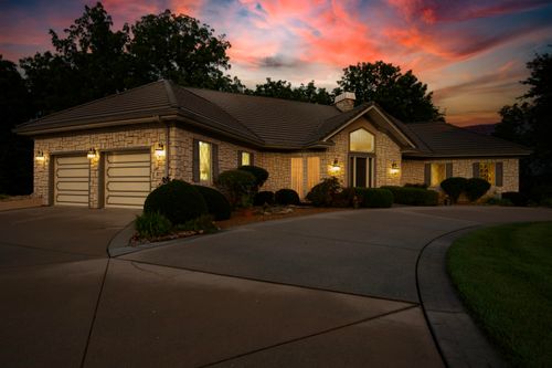 458 S Oaks Dr, Springfield, MO, 65809-1101 | Card Image
