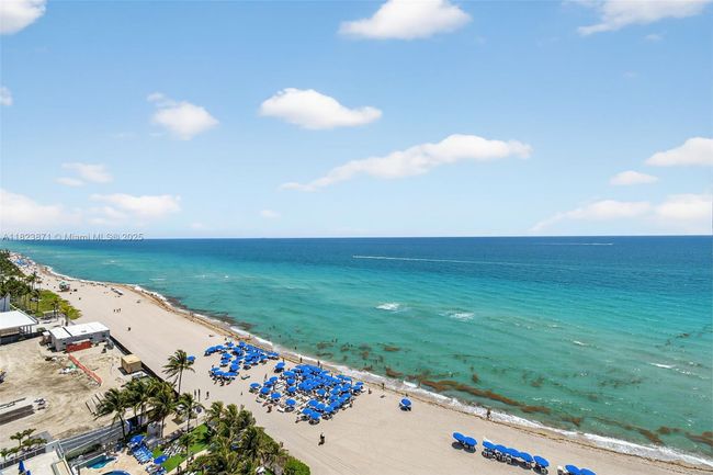 APT-1401 - 18671 Collins Ave, Condo with 3 bedrooms, 4 bathrooms and null parking in Sunny Isles Beach FL | Image 46