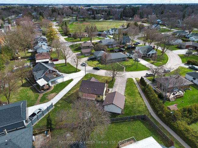 11 Churchill Dr, House other with 2 bedrooms, 1 bathrooms and 6 parking in Listowel ON | Image 42