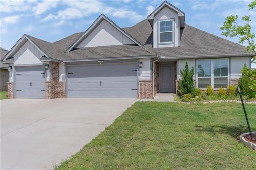 2209 Arcady Avenue, Norman, OK, 73026 | Card Image