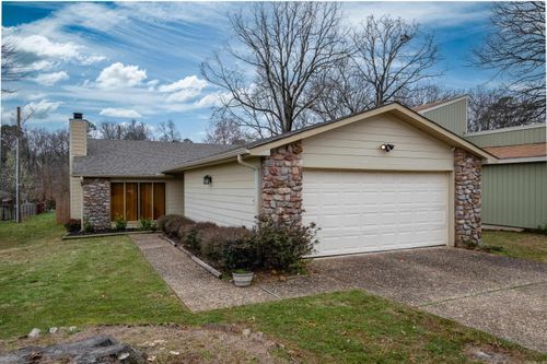 1511 Pickering Dr, Little Rock, AR, 72211-1611 | Card Image