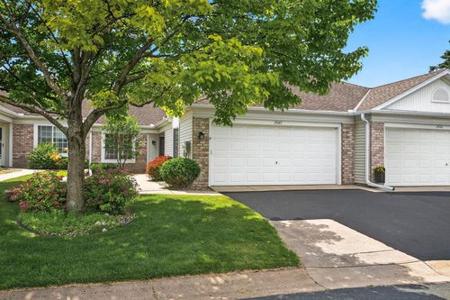 7542 Hinton Park Ave S, Cottage Grove, MN, 55016-5712 | Card Image