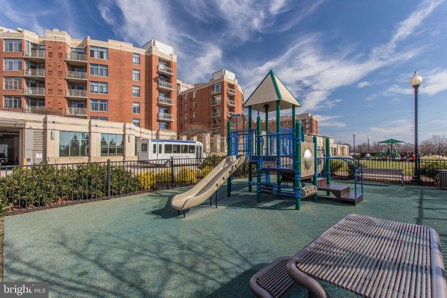 UNIT-851 - 3650 S Glebe Rd, Condo with 2 bedrooms, 2 bathrooms and null parking in ARLINGTON VA | Image 49