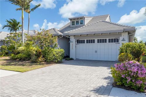 6466 Warwick Ave, NAPLES, FL, 34113-8231 | Card Image