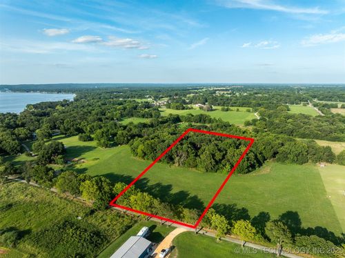 2 S 613 Rd, Grove, OK, 74344 | Card Image