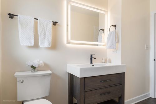 11N958 Almora Ter, Elgin, IL, 60124-4706 | Card Image