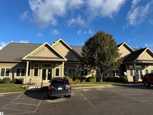 1396 Douglas Dr, Traverse City, MI, 49696-8981 | Card Image