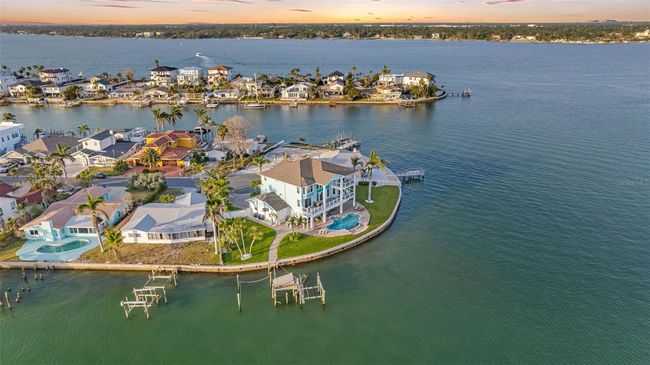 11000 8 Th St E, House other with 4 bedrooms, 5 bathrooms and null parking in Treasure Island FL | Image 54
