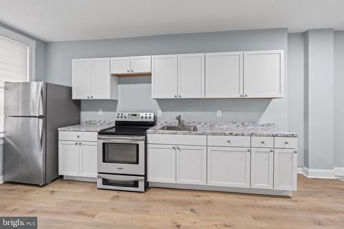 652 Bartlett Ave, BALTIMORE, MD, 21218-5412 | Card Image