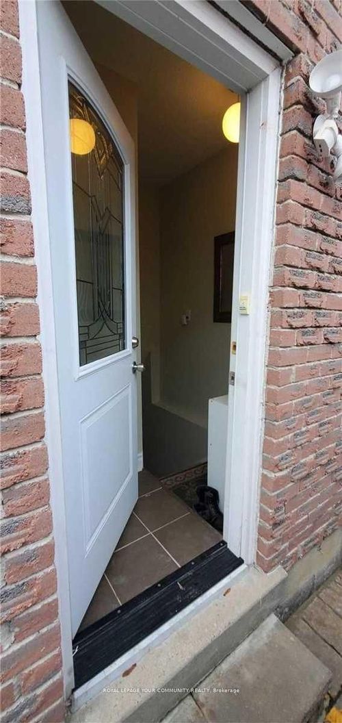 basement-61 Nightstar Dr, Richmond Hill, ON, L4C8H8 | Card Image