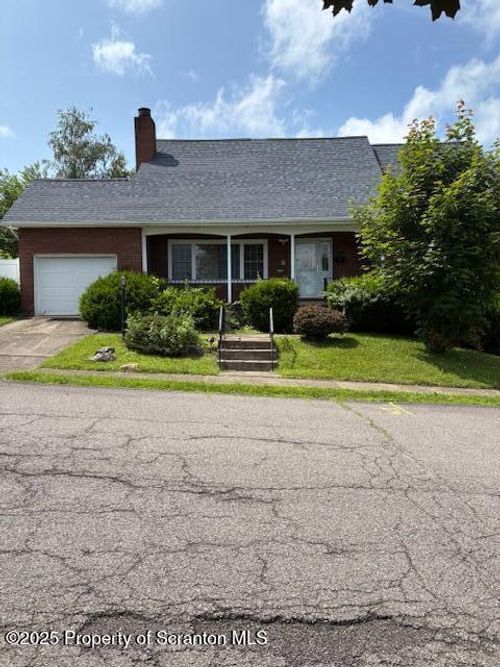 1050 Robert Rd, Old Forge, PA, 18518-1106 | Card Image