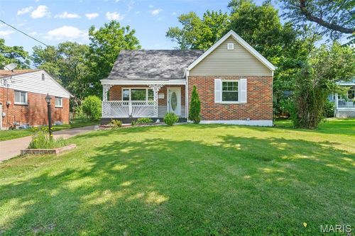8913 Rosemore Pl, Saint Louis, MO, 63114-4256 | Card Image