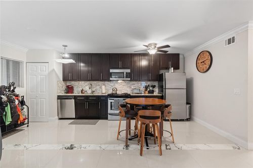 104-567 Trace Cir, Deerfield Beach, FL, 33441-8119 | Card Image