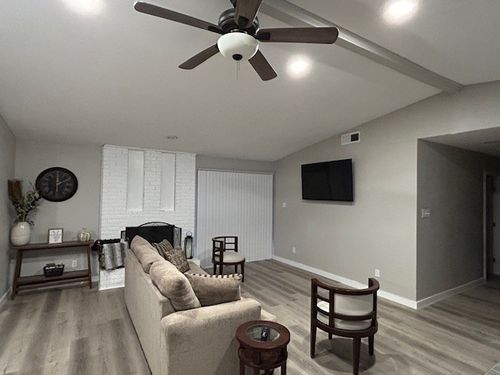 625 W Pentagon Pkwy, Dallas, TX, 75224 | Card Image