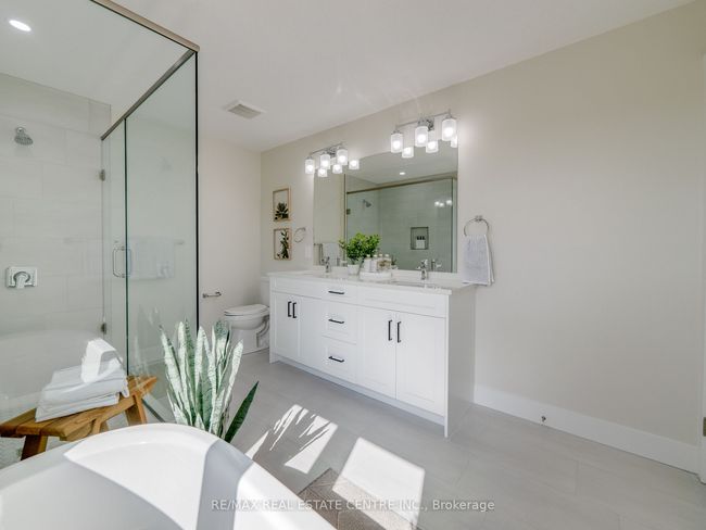 7 - 7966 Fallon Dr, House other with 4 bedrooms, 3 bathrooms and 4 parking in Granton ON | Image 20