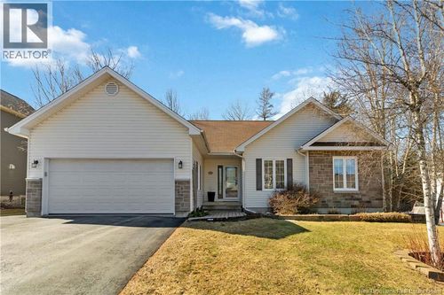 15 Highgate Crt, Riverview, NB, E1B5T8 | Card Image