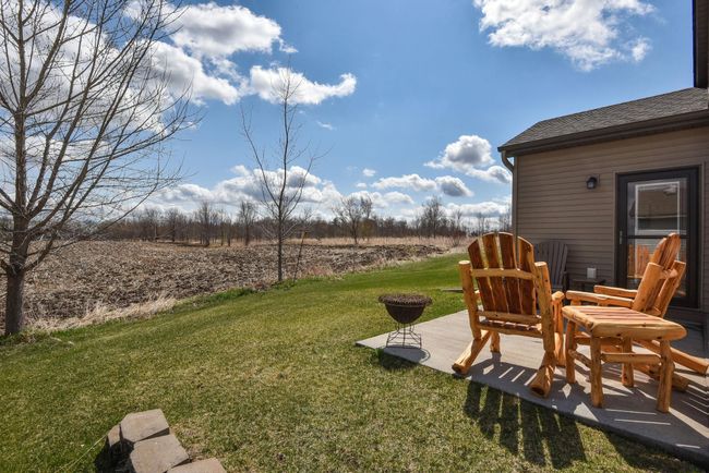 Enjoy your coffee on the patio with easterly sunrise views and your favorite evening beverage in the evening shade | Image 19