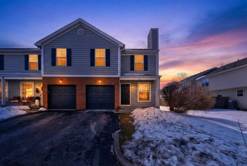 21a-893 Charleston Way Dr, Westerville, OH, 43081-5594 | Card Image