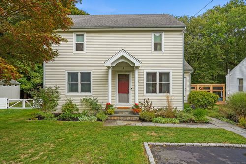 7 High Gate Rd, Westport, CT, 06880-5622 | Card Image