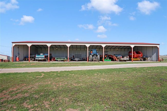 14460 N County Road 3070, House other with 4 bedrooms, 3 bathrooms and null parking in Lindsay OK | Image 25