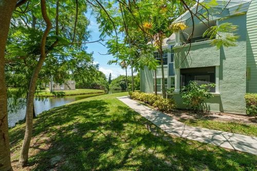 p-1050 Crystal Way, Delray Beach, FL, 33444-1027 | Card Image